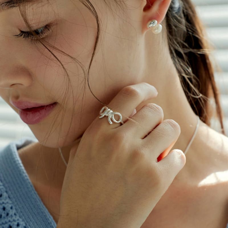 murmur [925silver]Volume ribbon tie ring