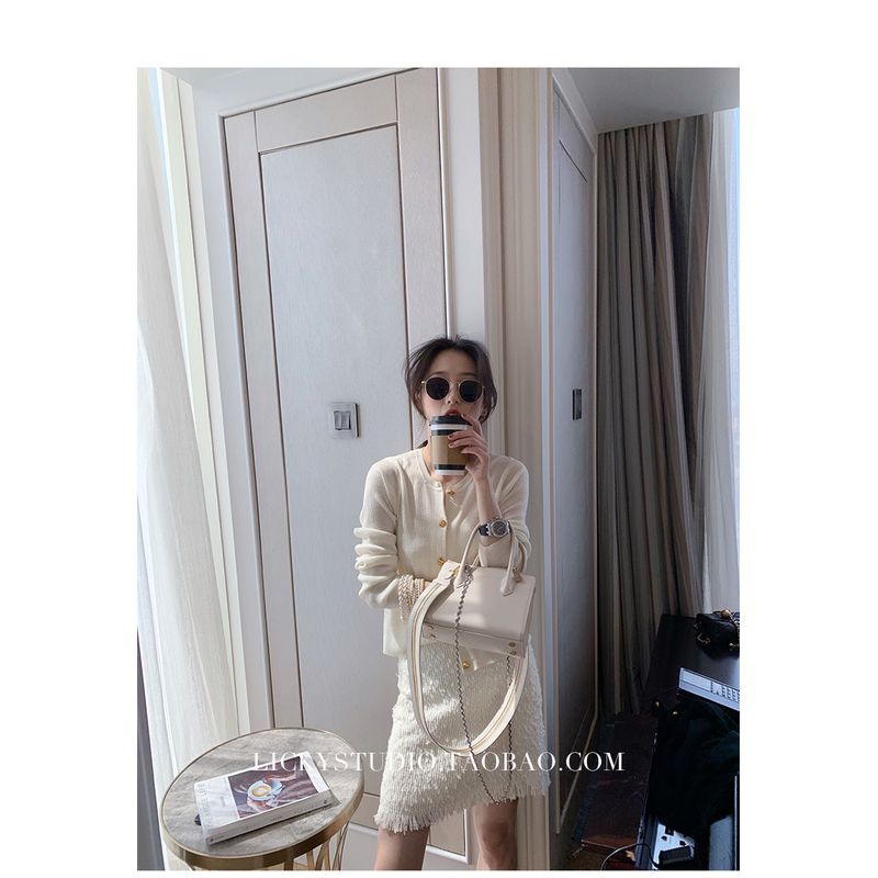 

Lickysenior In Stock Accessible Luxury Limited Dignified Sense of Design White Classic Style Tassel Sleeveless Dress White overskirt- S