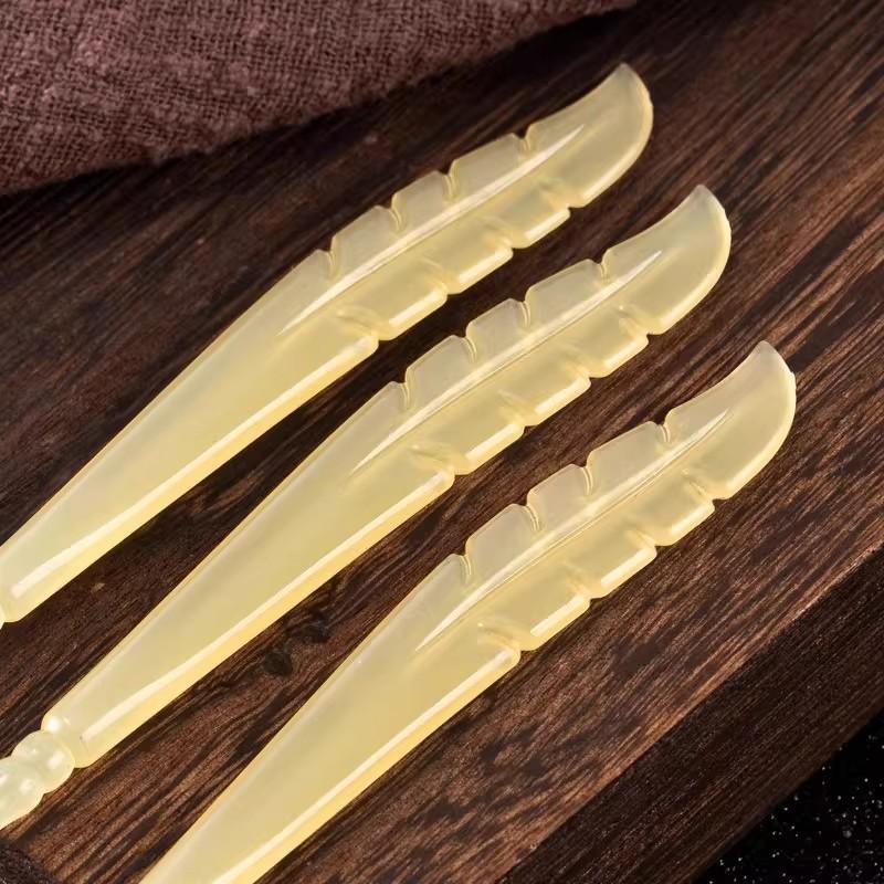 New Model Ear Cleaning Stick with Soft Tip, Gentle on Ears, Narrow Mouth for Removing Earwax, Suitable for Cleaning Children's Ears.