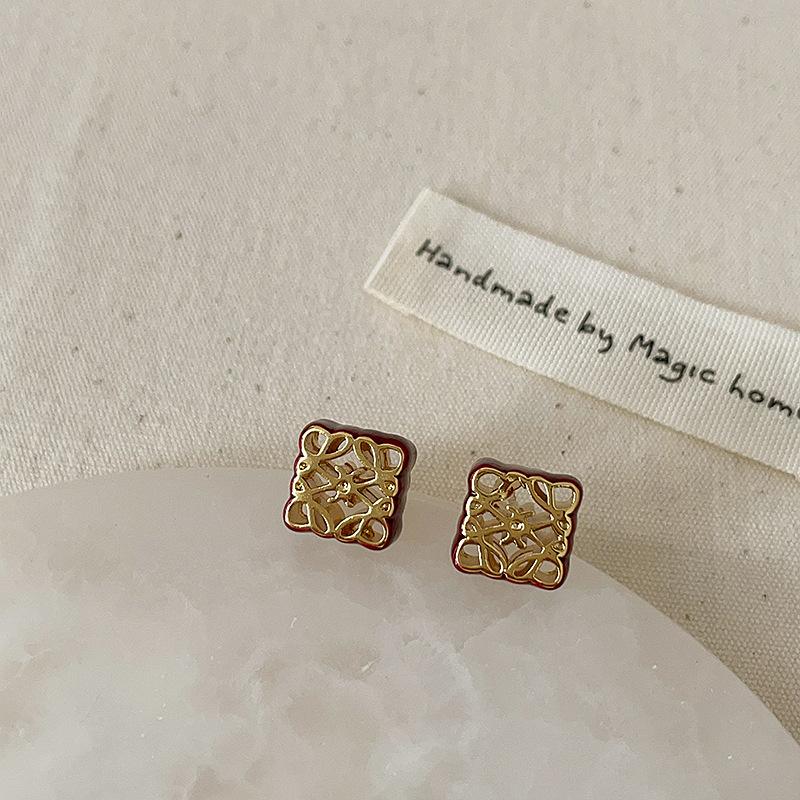 Ankola Red Oil Drop Hollow Metal Stud Earrings Women'S Retro Light Luxury Elegant Fashion Trend Versatile Earrings