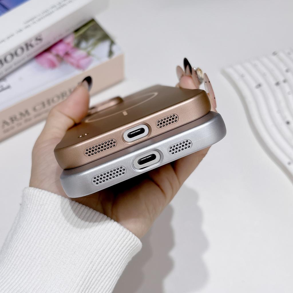 For iPhone 16 Pro Magnetic Case Borderless Hard PC Phone Back Cover