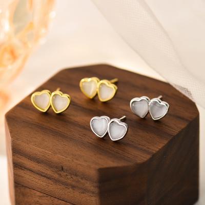 Love Earrings Sweet, Cute, Simple and Versatile Earrings Heart-to-heart Earrings for Your Girlfriend