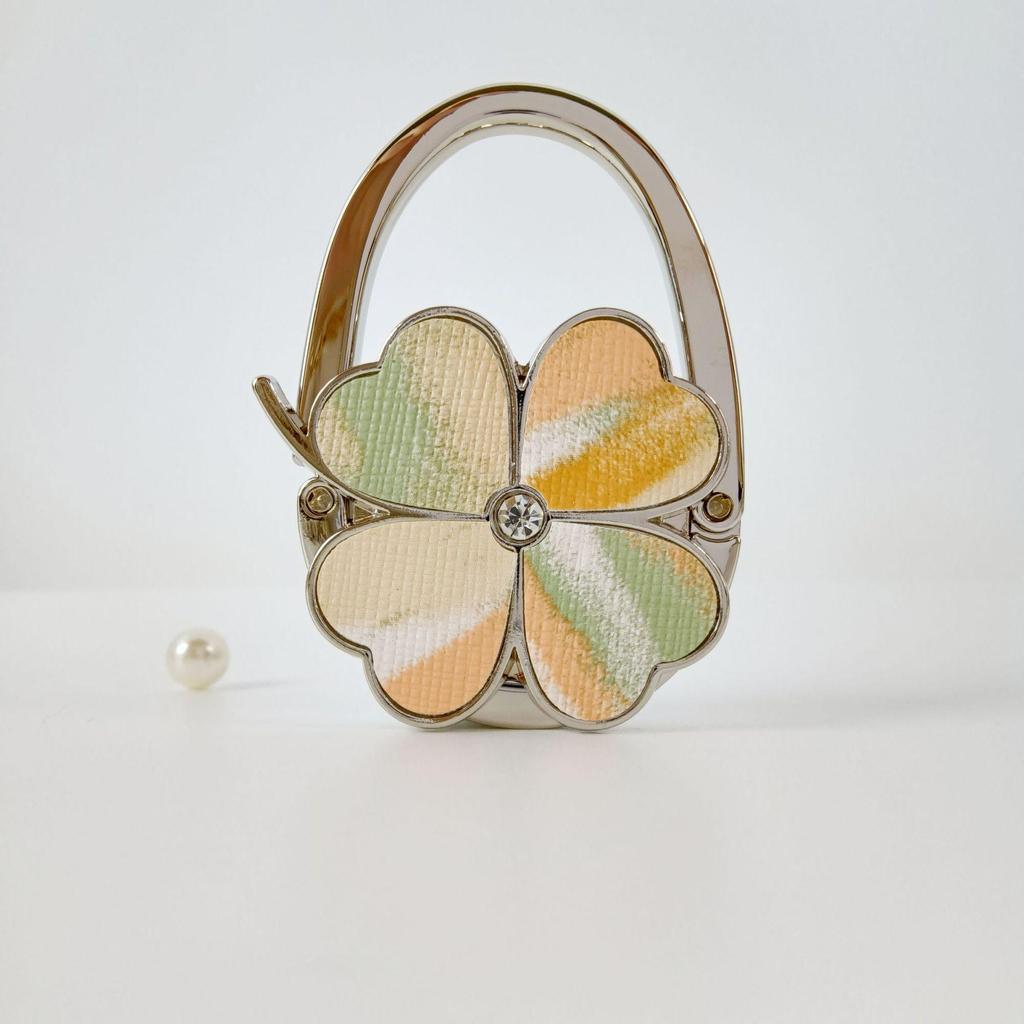 Four-Leaf Clover Floral Handbag Hook - Decorative Storage Accessory