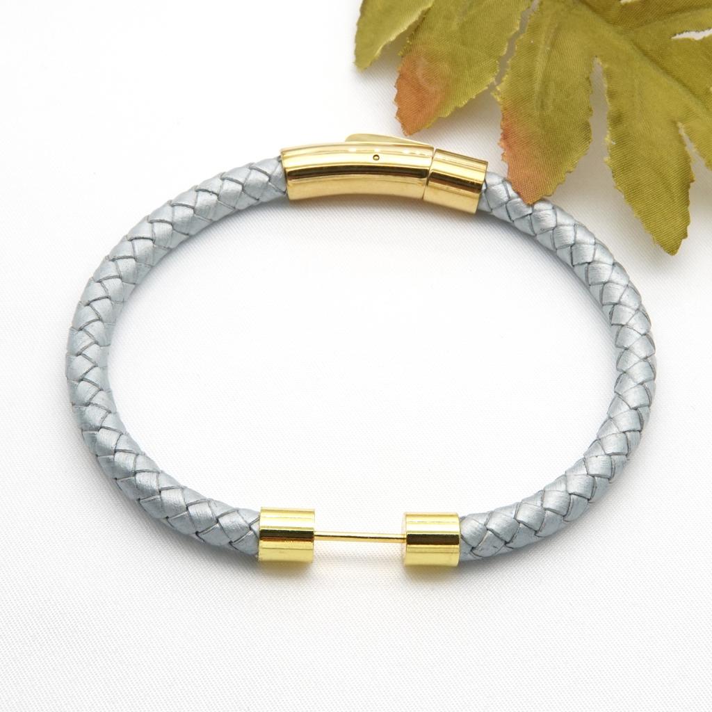 Edelstahl Ein-Wort-Schnalle Lederarmband Geflochtenes Lederseil Magnetverschluss Armband Perlen Handseil Exquisites Partnerarmband