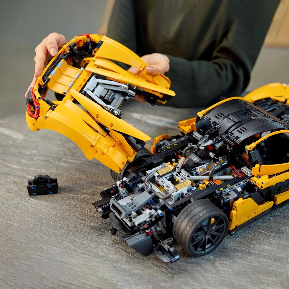 3898ks Nový P1 Super Závodní Auto Model Stavebnice 1:8 Sestavitelných sad Kostky Technické hračky Pro děti Vánoční dárky