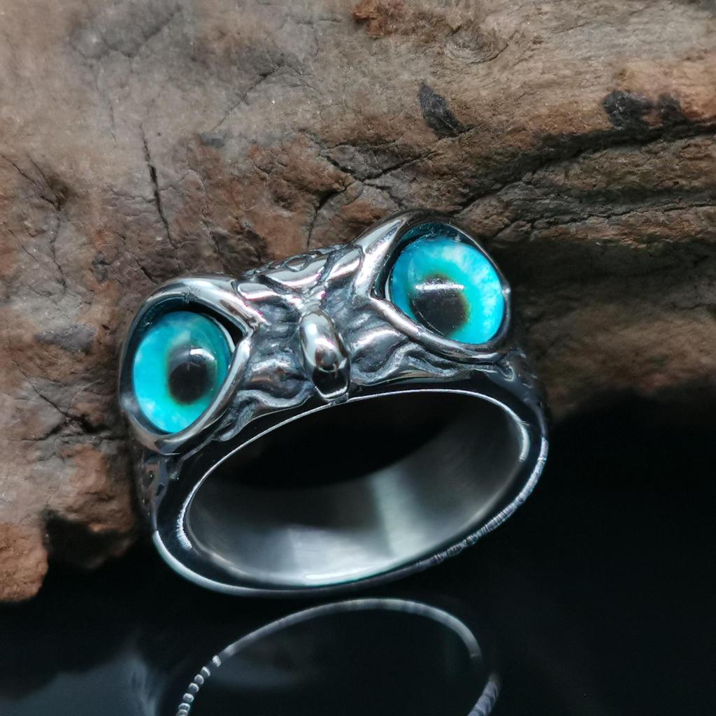 Women's Retro Stainless Steel Hip Hop Owl Ring with Blue Eyes