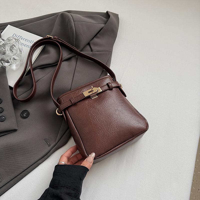Fashion Trend Casual Kelly Bag Women's Autumn New High-end Large-capacity Shoulder Bag Versatile Messenger Bag