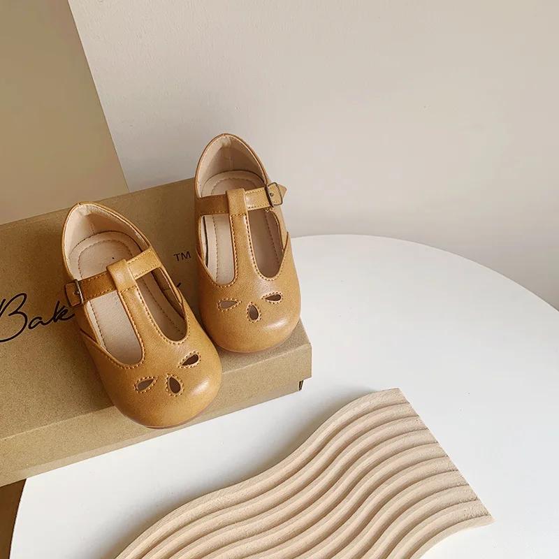 

Best Girl Leather Shoe Summer Retro Hollow Kid Shoe Comfortable Allmatch Girl Shoe Fashion Princess Shoe Soft Sole Zapatos Niña 21 insole(13.6cm) жёлтый