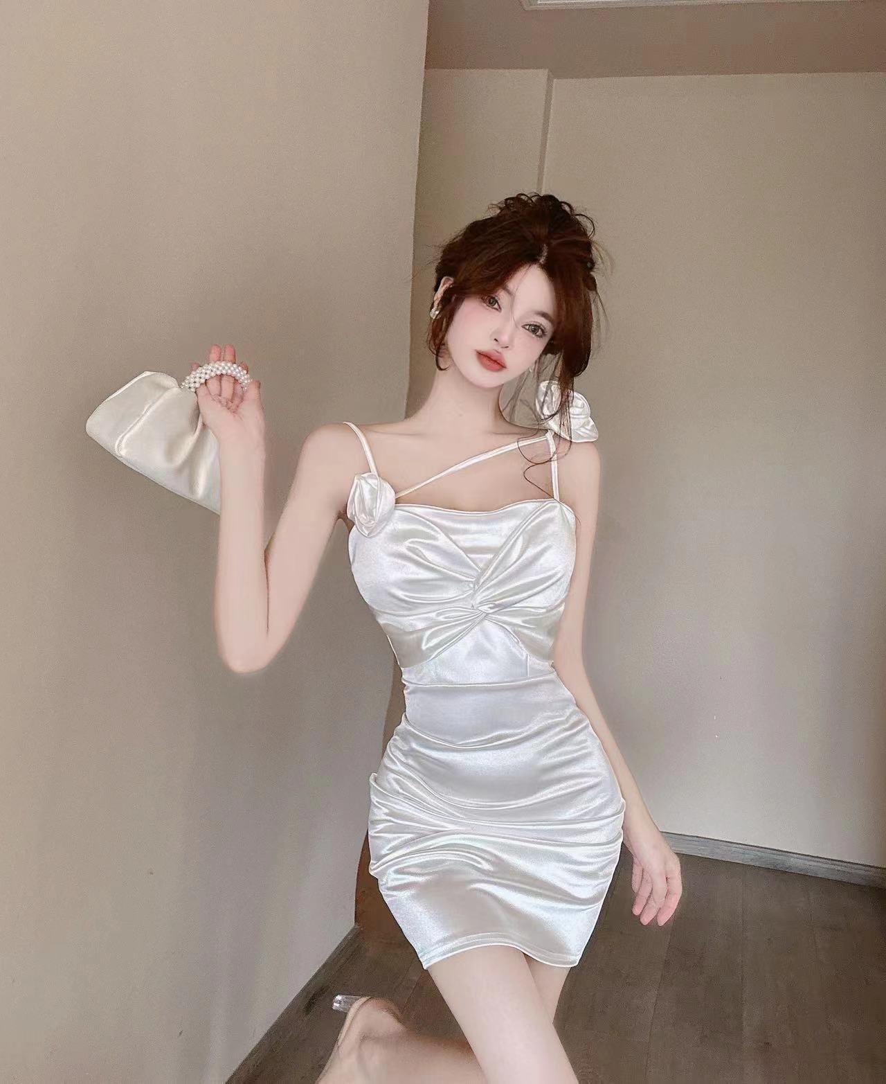 Sexy flower splicing short satin suspender bottom hip dress fashion temperament nightclub spice girl dress S белый