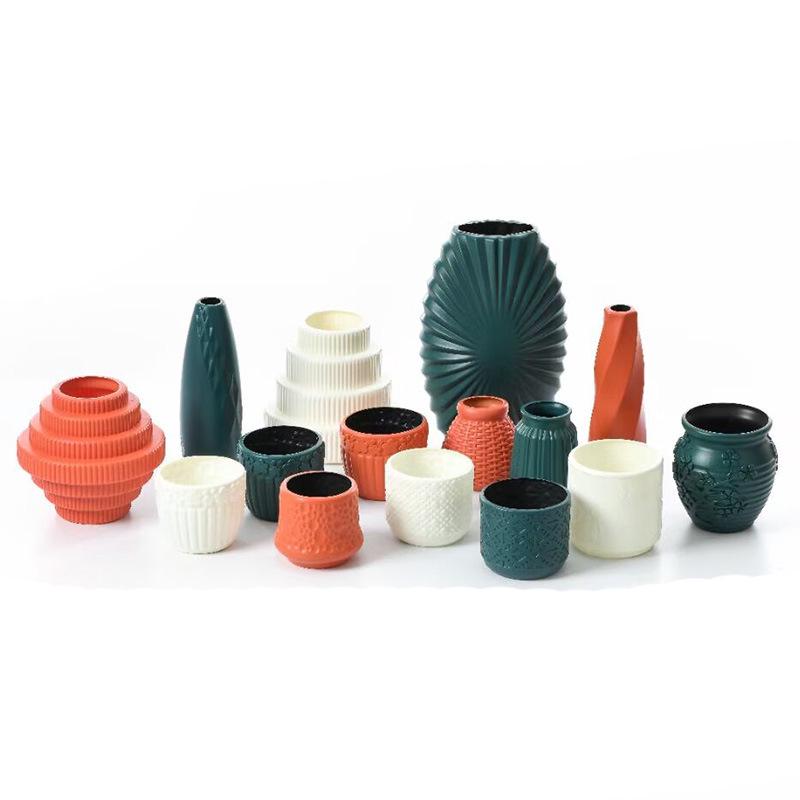 Nordic Style Colorful Plastic Vase for Fresh or Dried Flowers - New Year Ornament Craft Gift