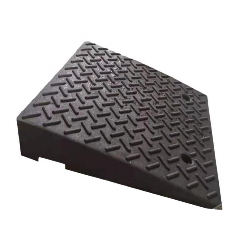 Curb and Threshold Ramp Mat - Rubber Slope for Home or Car Use