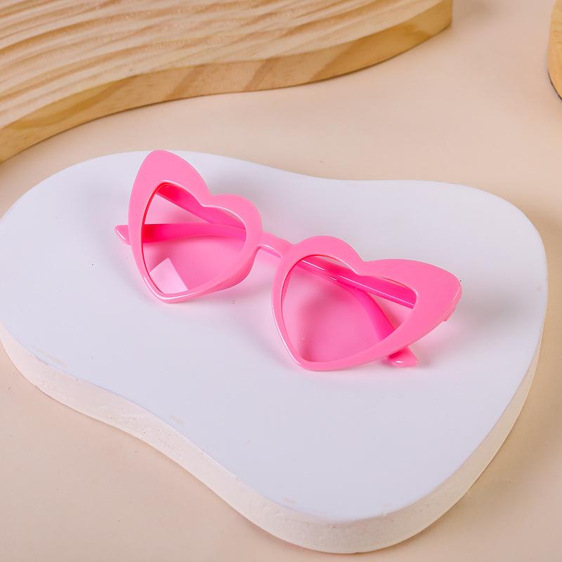 2022 Trendy Peach Heart Sunglasses: Fashionable, Comfortable, Versatile for Babies & Kids with Parent-Child Matching Design