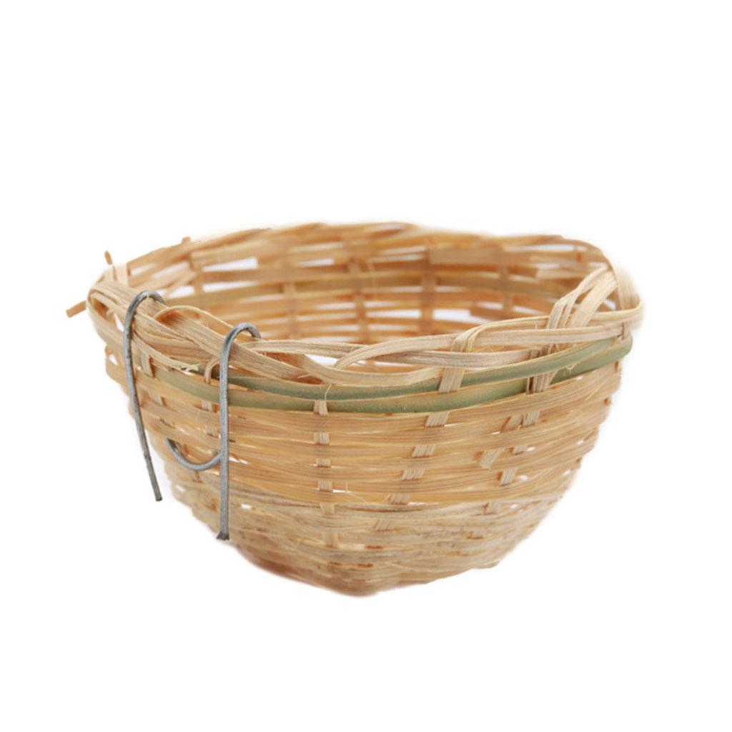 Hanging Bird Nest Bamboo Bird Hut Outdoor Natural Fiber Birdhouse Small Canaries Nest Wren Nest Chickadee House