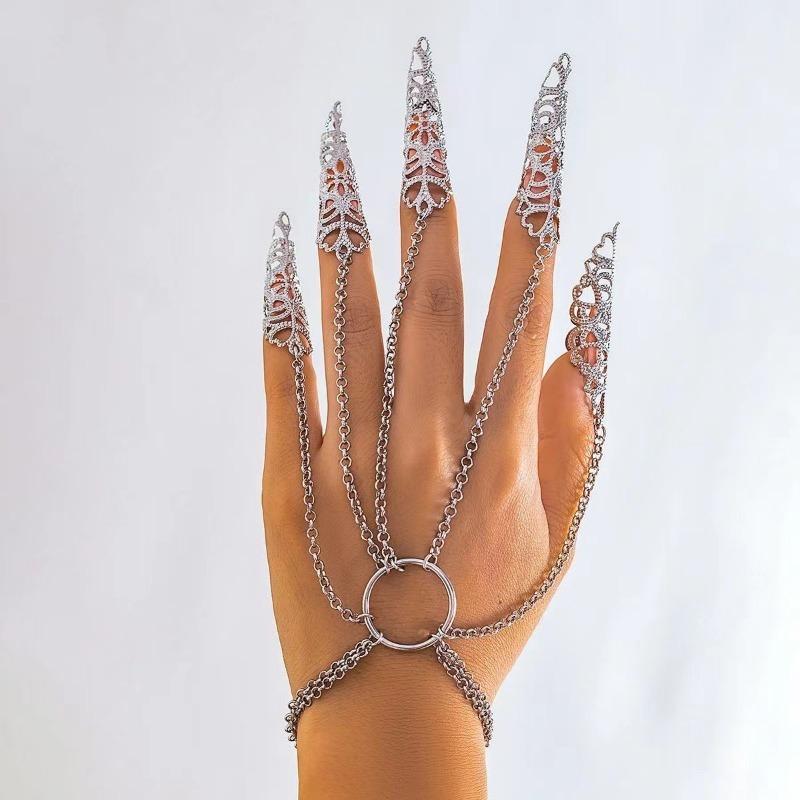 1PC European and American jewelry, Gothic Halloween chain finger bracelet, personalized tapered fringed nail back chain