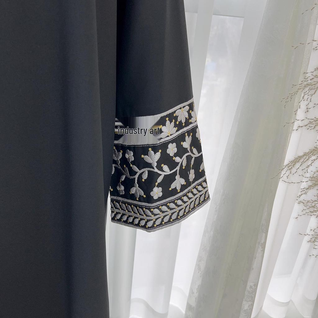 Elegantes besticktes Kleid Robe LR735 - Loriya2024 Dubai, Kollektion Naher Osten & Türkei