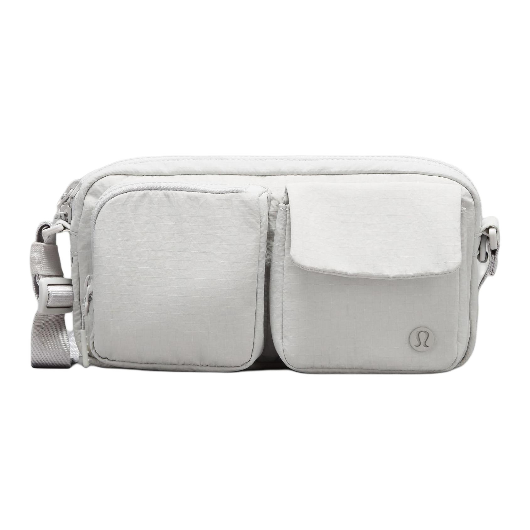 

Lululemon 2.5L Multi-Pocket Adjustable Shoulder Strap Nylon Crossbody Bag Unisex bags Steam-Grey LU9BJ8S-032894 Steam Gray