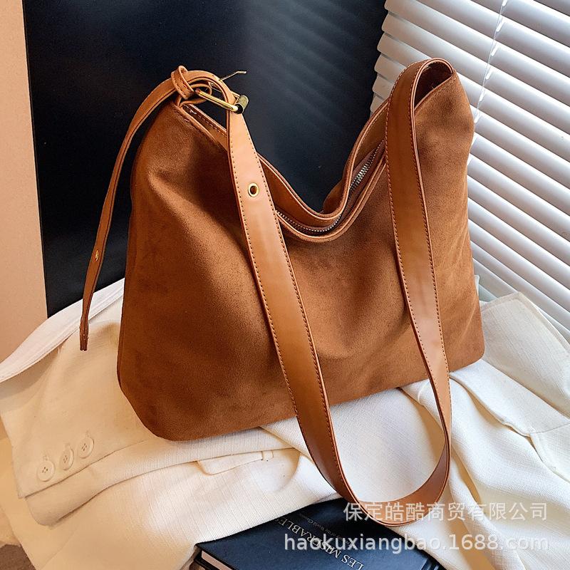 Commuter Big Bag Women's 2025 New High-end Retro Fashion Suede Shoulder Bag Large Capacity Tote Bag