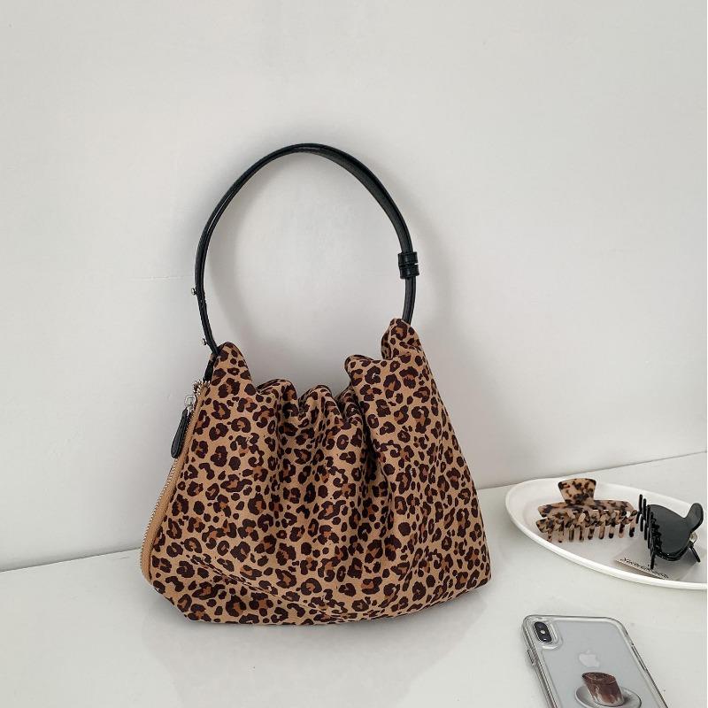 Retro leopard print bag pleated autumn and winter new suede shoulder bag women's side zipper niche design handbag