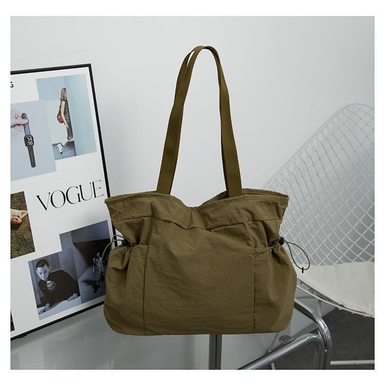 IELGY Large Capacity Handbag Simple Fashion Casual Commuter Tote Bag