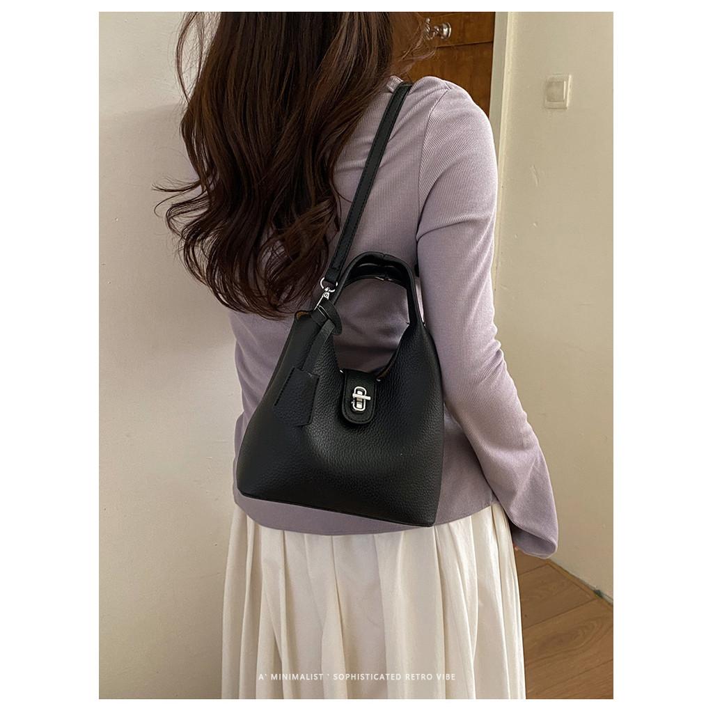 IELGY Ladies Messenger Bag Large Capacity All-Match Casual Commuter Bucket Bag Portable