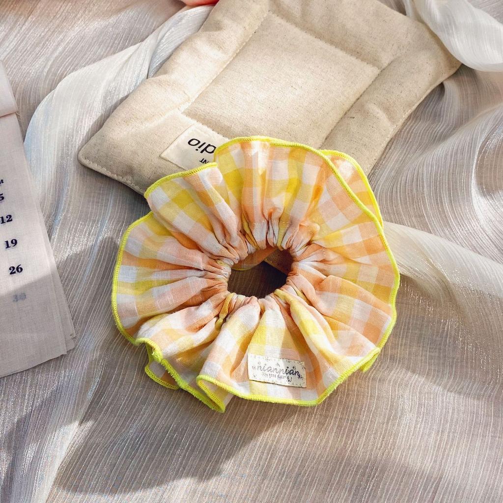 1 Stück süßes Mädchen kontrastierendes Karomuster doppelter Darmring, koreanische florale Schleife, großer Darm Haarring, Bälle Haarseil Kopfschmuck