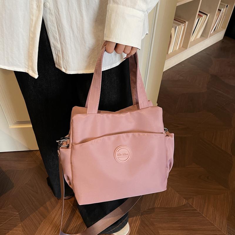 Lightweight Large Capacity Shoulder Bag Women's Waterproof Nylon Tote Bag