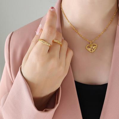 Set Bijuterii Vintage Francez Neregulat Inimă Trandafir Pandantiv Gol Inel Floare Colier Oțel Titan Placat cu Aur
