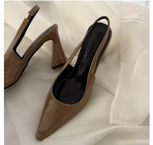 Sandales Pointues pour le Bureau et les Trajets Quotidients Femmes Talons Hauts Été Nouveau Style Semelle en Caoutchouc Tige en Polyuréthane Élégant S'accorde avec N'importe quelle Tenue