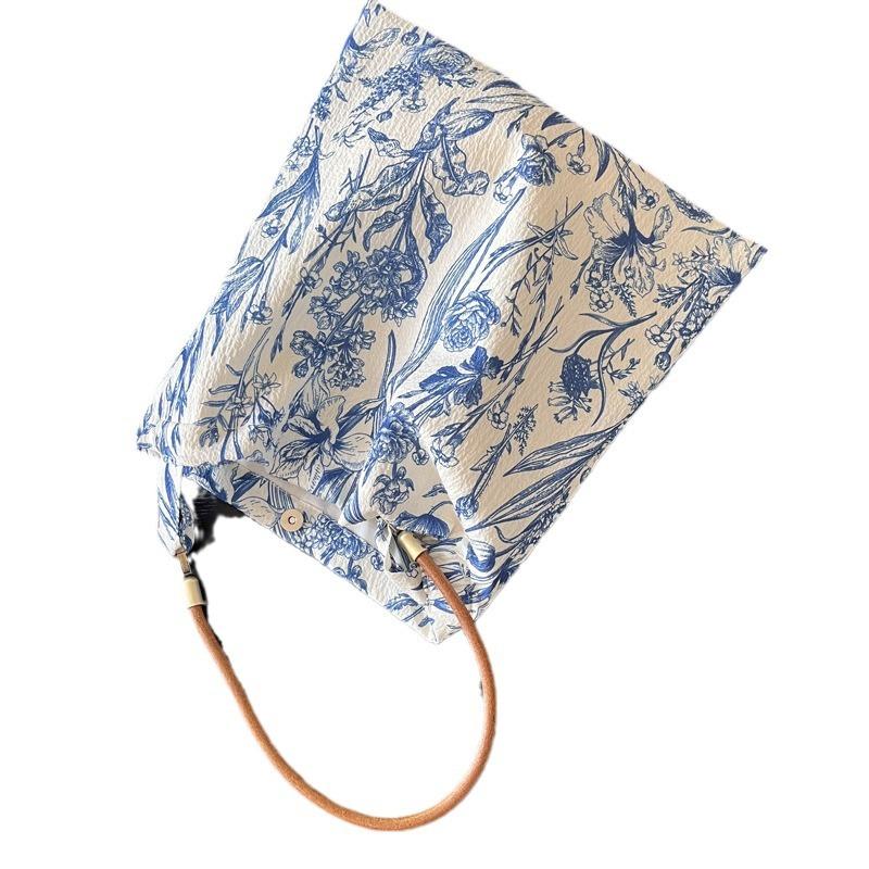 Niche Retro New Chinese Blue And White Porcelain Flower Bag Cowhide Shoulder Strap Underarm Bag Oblique Span Bag Women'S Thin Cloth Bag