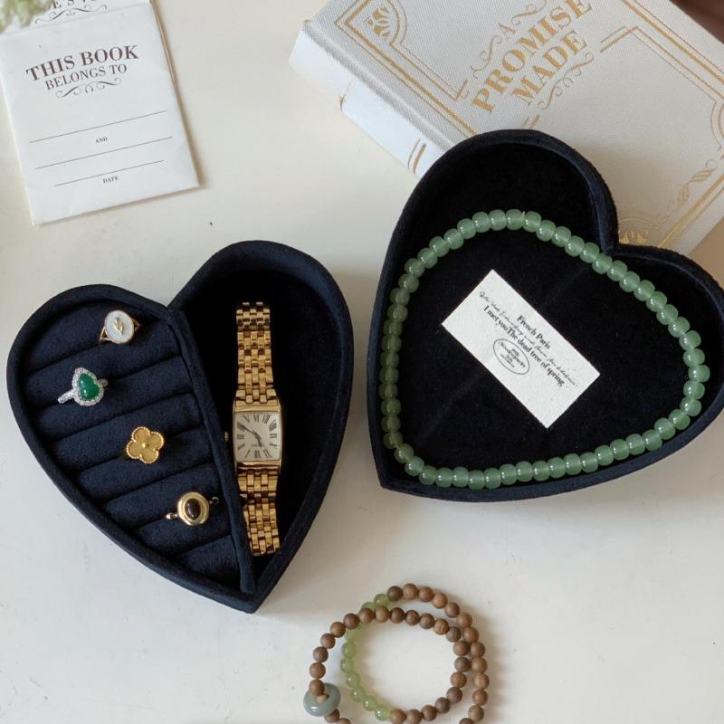 

Heart-shaped Jewelry Box Retro Fabric Jewelry Storage Boxes Portable Ring Earring Organizer Box Necklace Bracelet Packaging Case чёрный