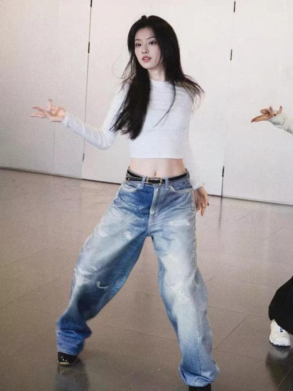 Yichun Niche Design Ripped Wide-Leg Casual Printed Jeans