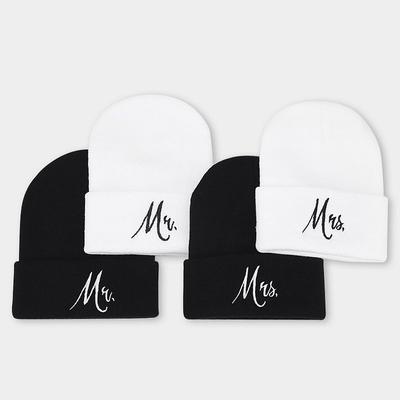 Hot Sale Bride and Groom Wedding Hats Autumn and Winter MRS MR Embroidery Knitted Hats Men and Women Stacking Hats