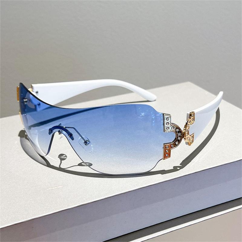 Rimless Brand Designer Sunglasses Women Oversized Trending Luxury Sun Glasses Rivet Diamond Punk Big Shades Uv400