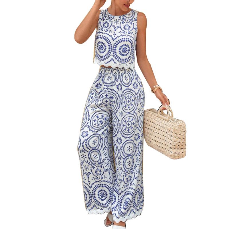 

women s Blue Floral Print 2 Piece Outfit Sleeveless Crop Top and Wide Leg Pants Set XL синій