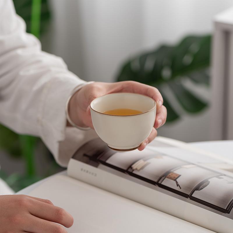 Songda Beige Ru Kiln Tasse Meistertasse Handgefertigt High-End Teetasse Meister Berühmte High-End Tasse Kung Fu Tee Set