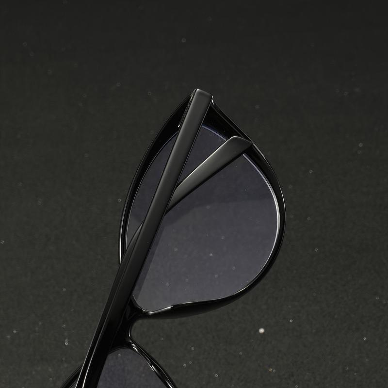 One Pair of Women's Plastic Cat-Eye Minimalist Personality Sexy Trendy Glasses Suitable for College Commuting