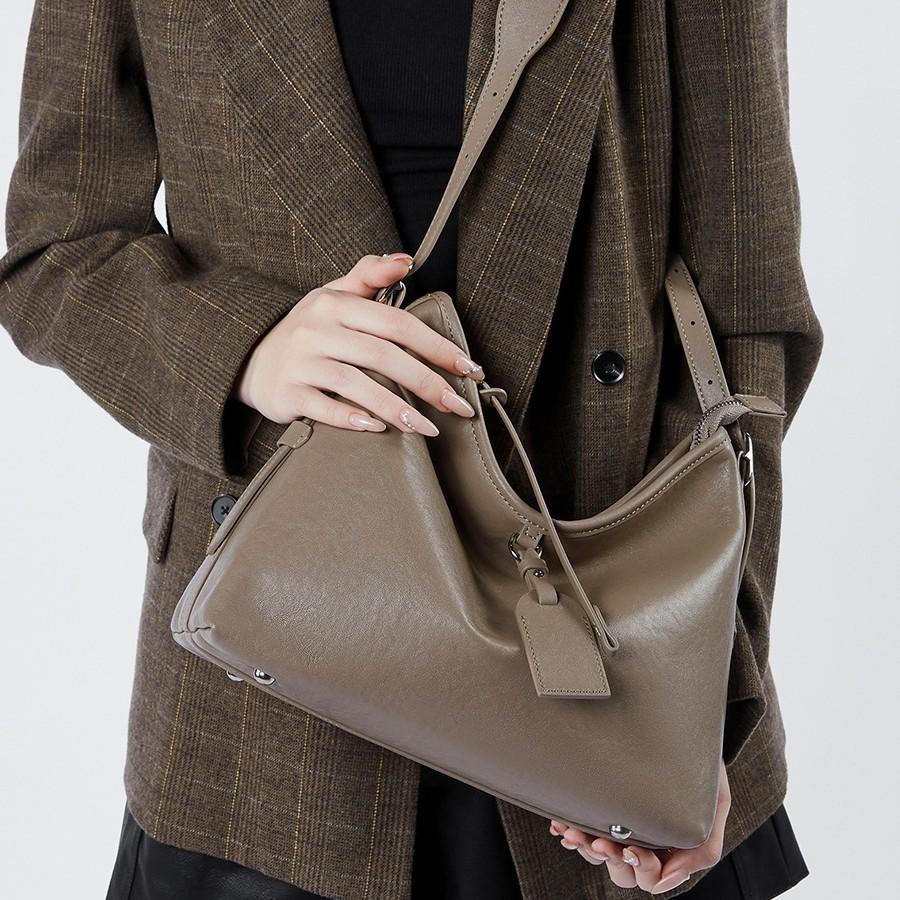 Vintage Large Capacity Single Shoulder Women's Bag 2025 New Lazy Style Top Layer Cowhide Tote Bag Genuine Leather Versatile Crossbody Bag