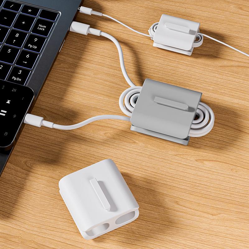 Minimalist Earphone and Data Cable Organizer Clip Set - Two Pairs