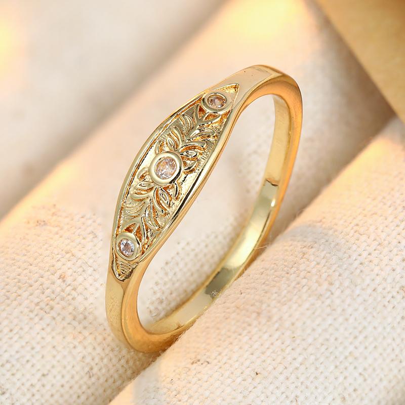 Classic Inlaid White CZ Flower Women's Ring Trendy Gold Color Hand Carving Daily Wear Party Jewelry Anniversary Gift