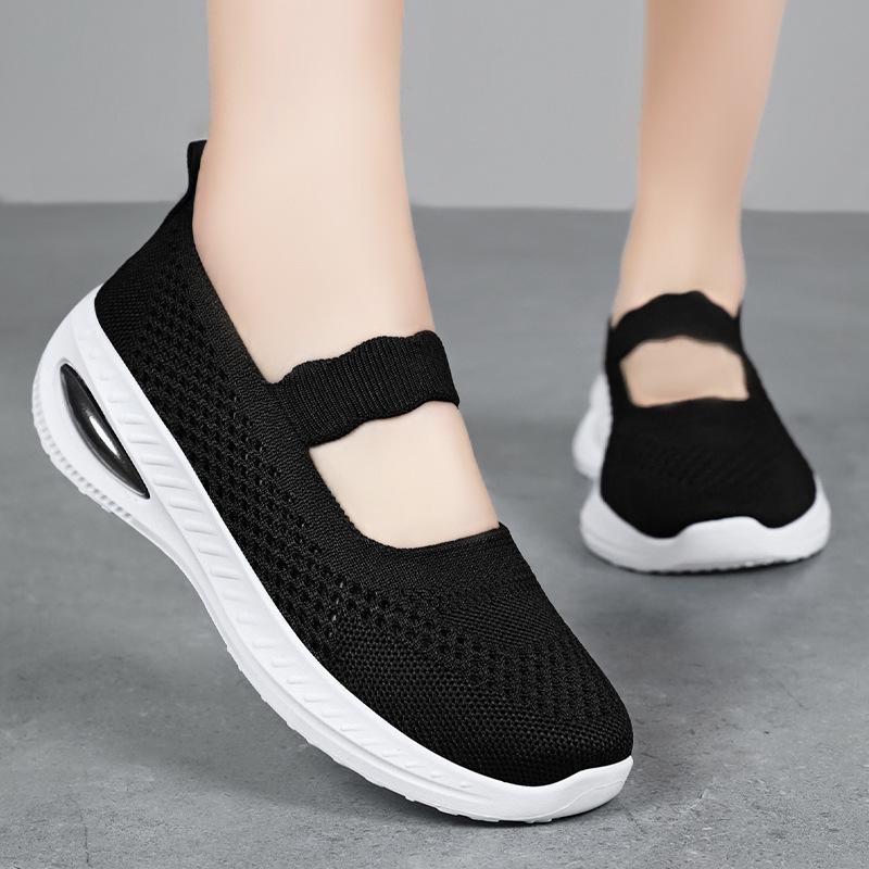 Shoes women's versatile summer new old Beijing cloth shoes women's comfortable and breathable mother shoes one-pedal women's shoes