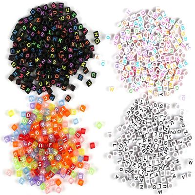 100 adet Diy akrilik dijital İngilizce alfabe boncuk çocuk aksesuarları boncuklu bilezik aksesuarları kare boncuk dağınık boncuklar