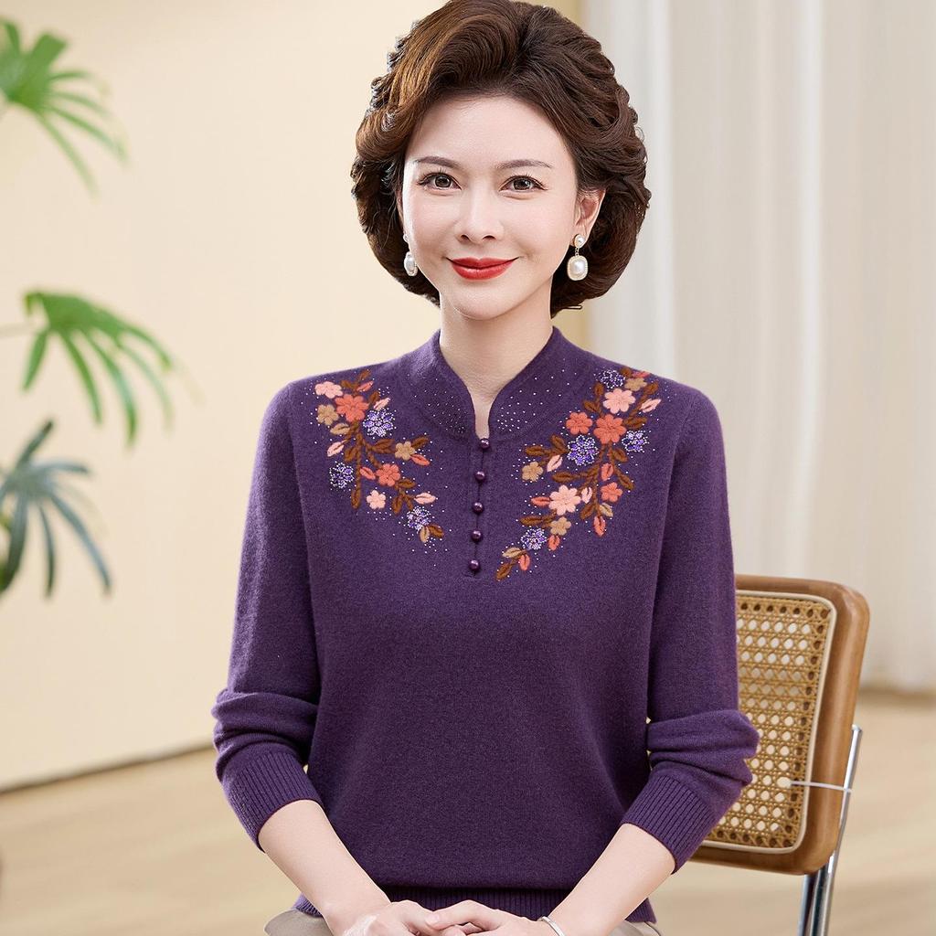 High-End Embroidered Cashmere Sweater for Women - Loose, Festive, Perfect for Middle-Aged and Elderly Moms, Pure Wool Base Layer