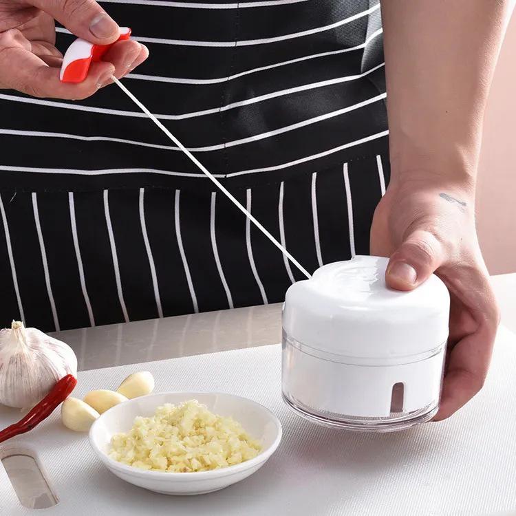 Manual Garlic and Ginger Chopper - Mini Pull Mincer for Garlic, Ginger, and Chili