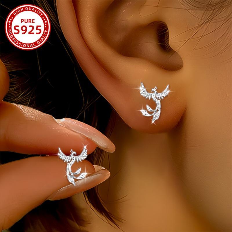 

Exquisite Silver Phoenix Stud Earrings: Stylish, Luxurious, and Elegant Design