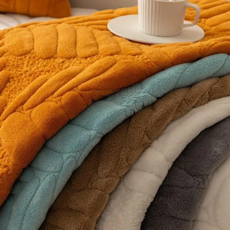 Thicken Short Plush Sofa Cover Living Room Leaves Jacquard Sofa Towel Anti-slip Solid Color Sofa Protector Slipcovers Removable