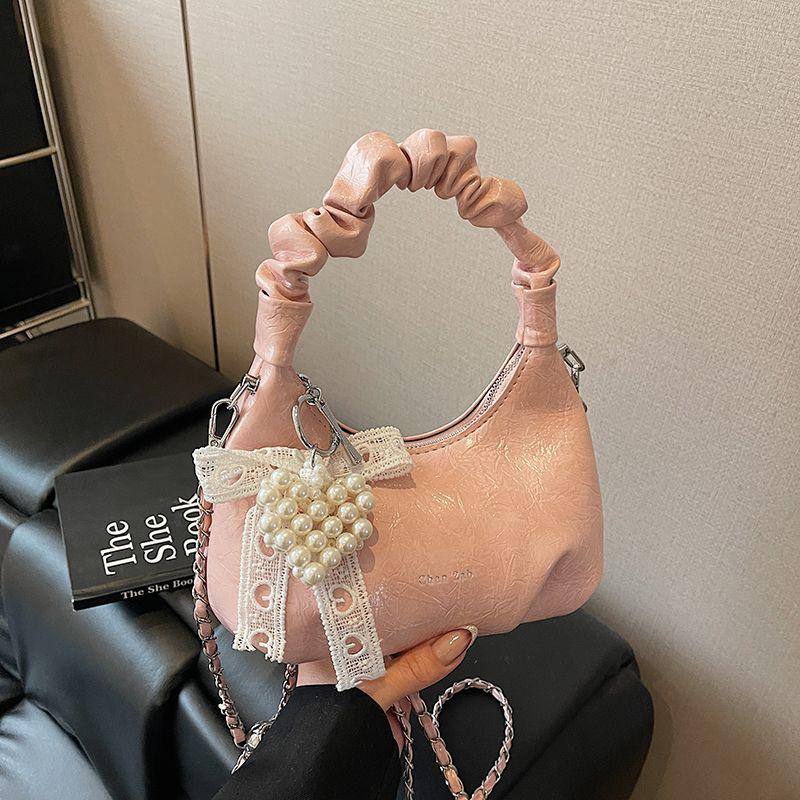 

K-style Niche Style Ruched Handbags Female 2025 New Arrival Summer Dopamine Shoulder Bag Fashion Chain Crossbody Bag Pink with pendant