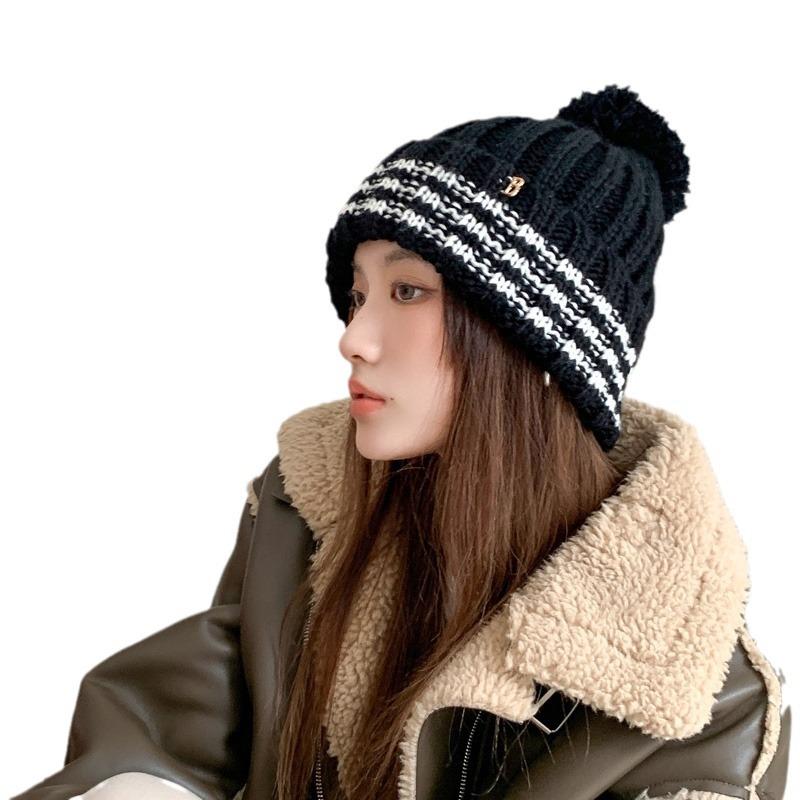 New Retro Ball Wool Hat Women's Autumn and Winter Warm Hairball Knitted Hat Men's Fashion Cold Hat Tide