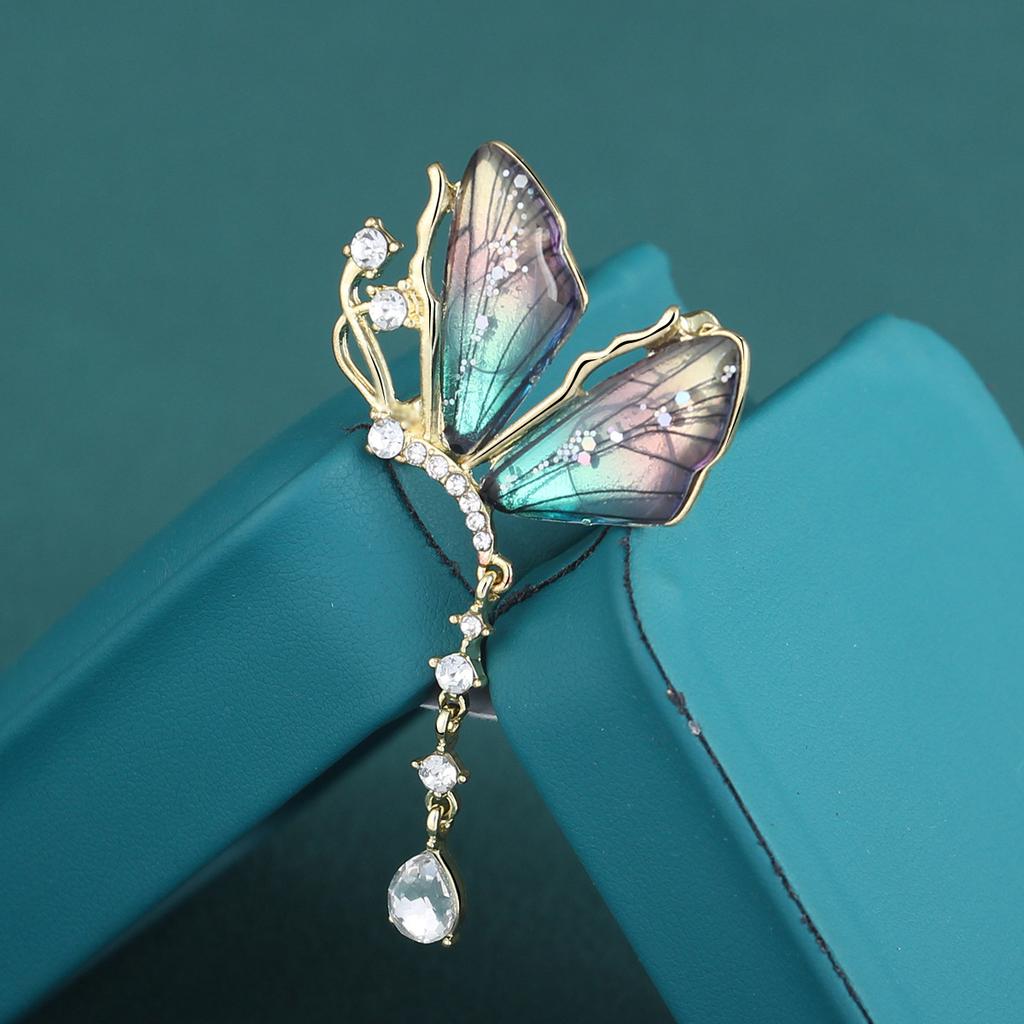 Water drop fringed butterfly brooch high-end design sense gradual change wing pin Yiwu clothing accessories corsage