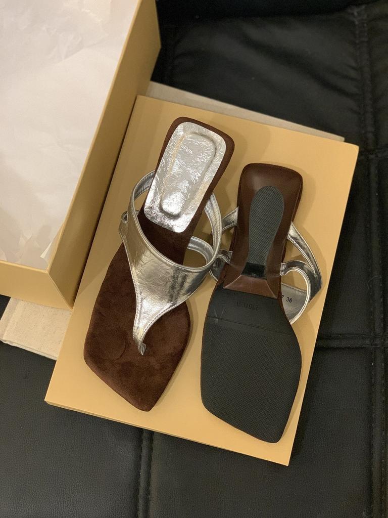 Wedge heel high heel flip-flop shoes women's shoes wear 2025 summer with skirt French sandals silver sandals