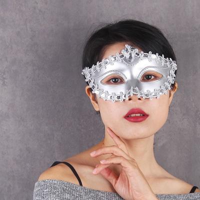 מוצרים לחגיגה ומסיבה – מסכות למסיבות